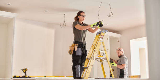 Best Licensed Electrician  in Enumclaw, WA