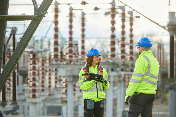 Best Local Electrician Companies  in Enumclaw, WA